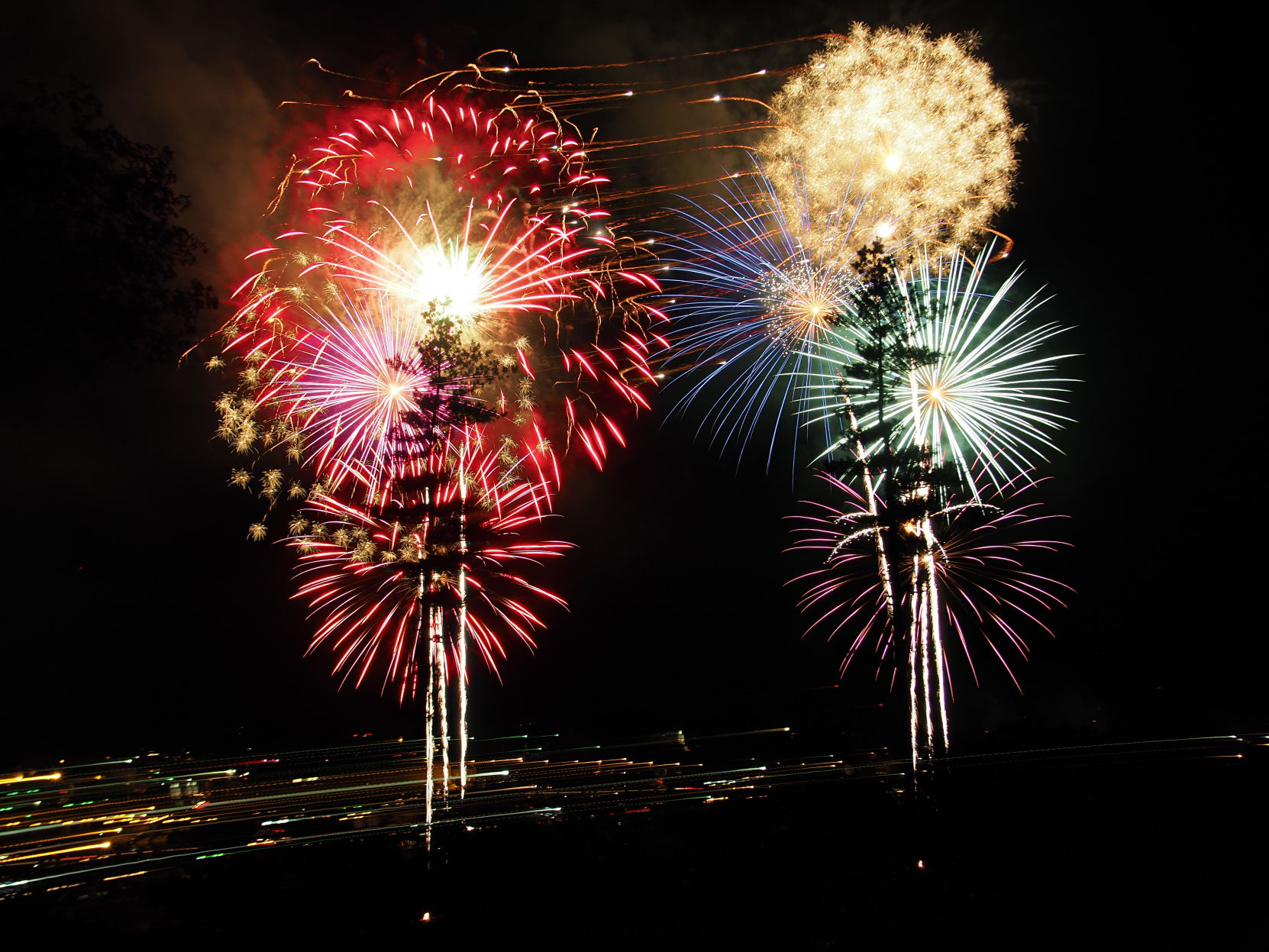 Booming display